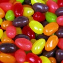 Android 4.1 fürs Galaxy Nexus Jelly Bean aka Android 4.1 ist offensichtlich früher auf dem Galaxy Nexus Smartphone erschienen, als zunächst gedacht. In diversen Internetforen wurde dies durch mehrere User bestätigt. Darf man den Usern Glauben schenken, so lasse sich das Nexus nun auch flüssiger bedienen. Bekommen kann man das Update via Wlan, es ist keine Verbindung zum PC erforderlich. Aber bedenkt auch hierbei, dass es durch die verschiedenen Anbieter zu Verzögerungen kommen kann. Heißt, dass ihr das Update erst nach ein paar Tagen erhaltet. Tweet