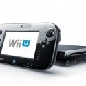 Nintendo weiter in den roten Zahlen Ob man das mit der WiiU wieder “gerade” biegen kann? Ich persönlich glaube nicht dran, aber man weiß ja nie. Die Nachfrage nach der aktuellen Wii ist jedenfalls stark zurückgegangen. Gut, die Konsole gibt es bereits seit 2006, aber nur 710.000 verkaufte Exemplare in einem Jahr ist nun nicht gerade eine Meisterleistung für eine so große Firma wie Nintendo. Denn selbst der 3DS, der im Frühjahr 2011 auf den Markt gebracht wurde, erfüllte die Erwartungen nicht und so kam es zu einer Preissenkung um bis zu 40%. Insgesamt hat Nintendo knapp 10% Minus gemacht, wenn man das erste Geschäftsquartal mit dem Vorjahr vergleicht. In Zahlen: 182 Mio € (17,23 Mio Yen) Miese bis Ende Juni 2012. Was zwar immernoch besser war, als im letzten Jahr (25,5 Mio Yen), aber dennoch rechnete man an der Börse anders. Finanzberater Makoto Kikuchi vom Myojo Asset Management sieht es ähnlich und befürchtet, dass der Absatz von Spielekonsolen wie der Wii und WiiU weiter schrumpfen wird auf Grund der immer größer werdenden Zahl der Smartphones und Tablets. Tweet